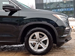 Honda Pilot, 2015г, полный привод, автомат