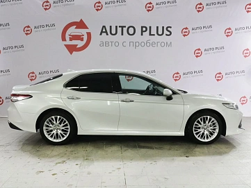 Toyota Camry, 2020г, передний привод, автомат