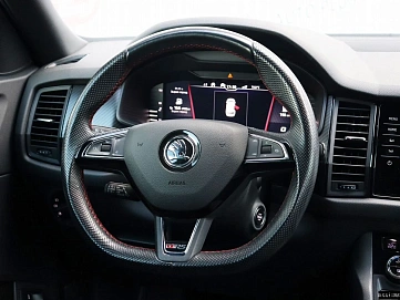 Skoda Kodiaq RS, 2019г, полный привод, робот