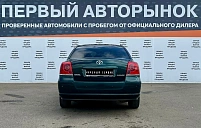 Toyota Avensis, 2005г., передний привод, автомат