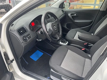 Volkswagen Polo, 2012г, передний привод, автомат