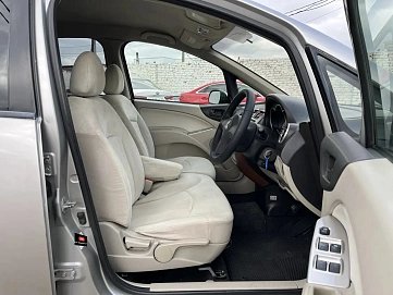 Mitsubishi Colt, 2004г., передний привод, автомат