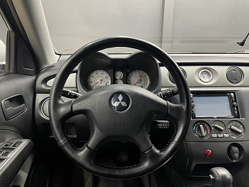 Mitsubishi Outlander, 2003г, передний привод, автомат
