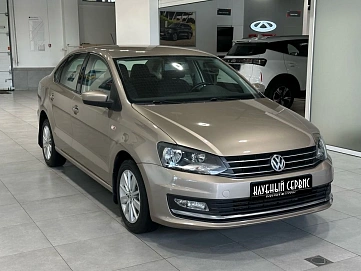 Volkswagen Polo, 2015г, передний привод, автомат