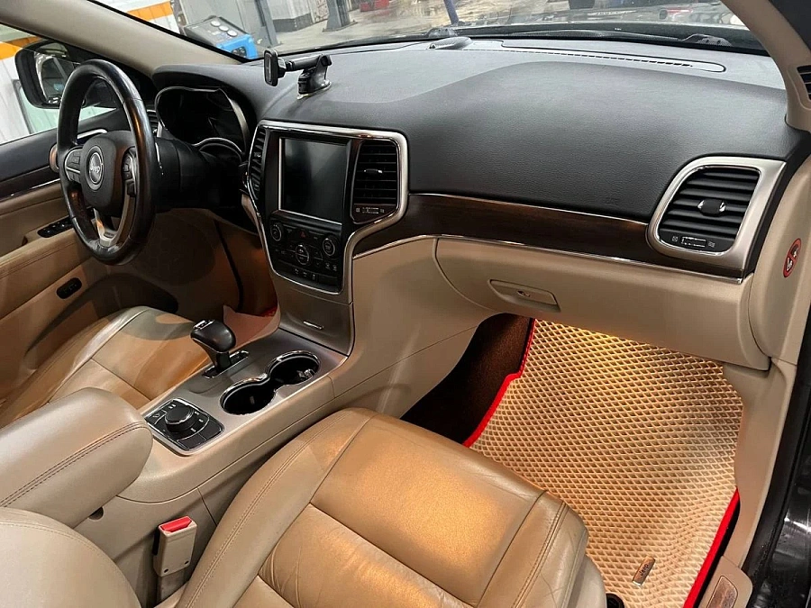 Jeep Grand Cherokee, 2014г., полный привод, автомат