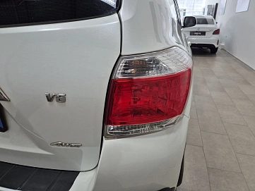Toyota Highlander, 2011г., полный привод, автомат