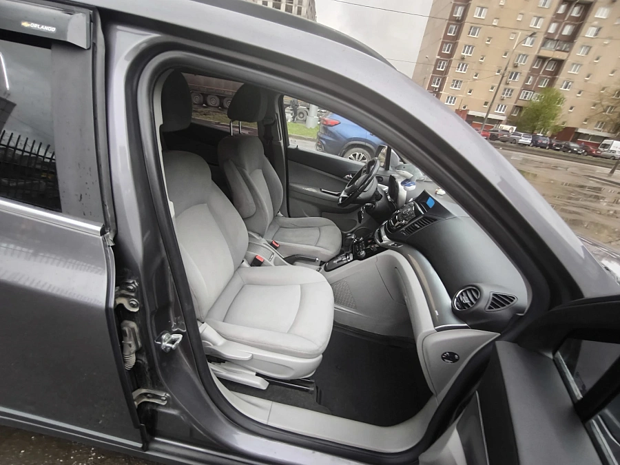 Chevrolet Orlando, 2011г., передний привод, автомат
