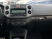 Volkswagen Tiguan, 2009г., полный привод, автомат