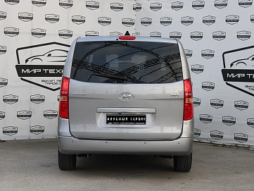 Hyundai , 2018г., задний привод, автомат