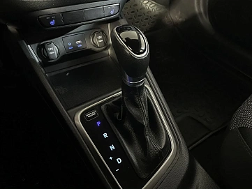 Hyundai Solaris, 2017г, передний привод, автомат