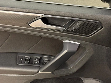 Volkswagen Tiguan, 2018г, полный привод, робот
