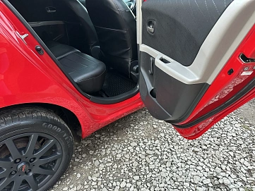Toyota Yaris, 2008г, передний привод, робот