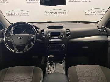 Kia Sorento, 2013г, передний привод, автомат