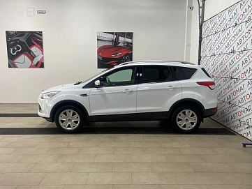Ford Kuga, 2016г, передний привод, автомат