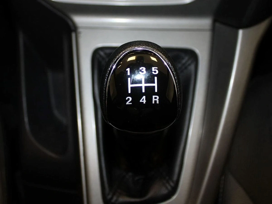 Ford Focus, 2012г., передний привод, механика