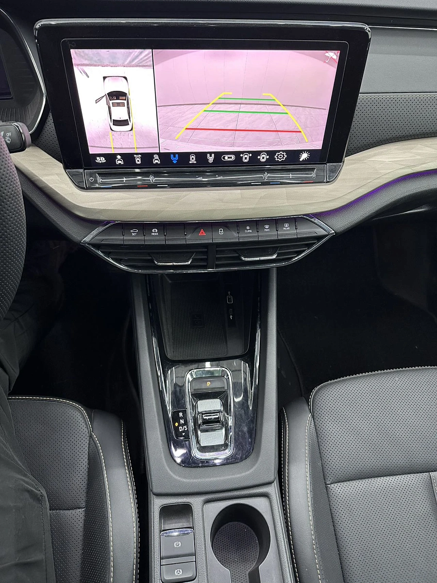 Skoda Octavia, 2022г., передний привод, робот