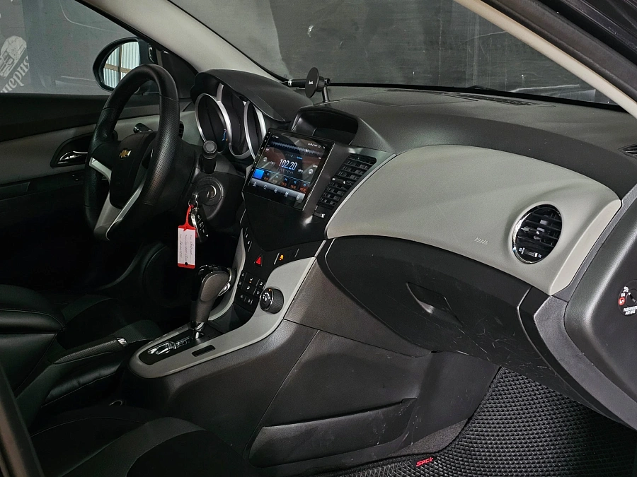 Chevrolet Cruze, 2012г., передний привод, автомат