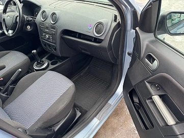 Ford Fusion, 2007г, передний привод, робот
