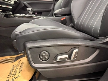 Audi , 2025г., полный привод, робот