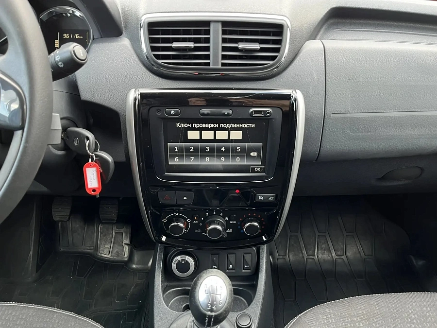 Nissan Terrano, 2019г., полный привод, механика