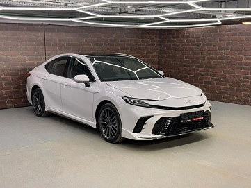 Toyota Camry, 2025г, передний привод, вариатор