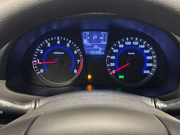 Hyundai Solaris, 2014г, передний привод, автомат