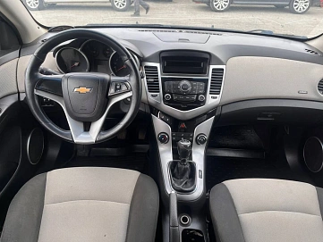 Chevrolet Cruze, 2012г, передний привод, механика