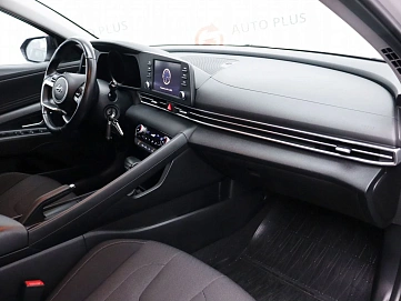 Hyundai Elantra, 2021г, передний привод, автомат