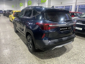 Kia Seltos, 2021г, полный привод, вариатор