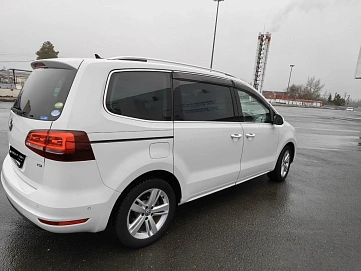 Volkswagen Sharan, 2017г, передний привод, робот