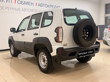 Lada (ВАЗ) Niva Travel, 2023г, передний привод, механика