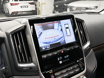 Toyota Land Cruiser, 2018г, полный привод, автомат