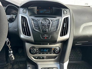 Ford Focus, 2013г, передний привод, механика