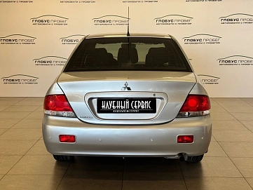 Mitsubishi Lancer, 2003г, передний привод, автомат