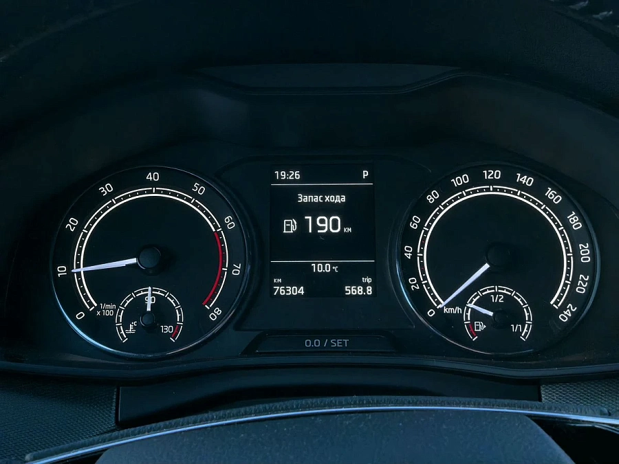 Skoda Rapid, 2022г., передний привод, робот