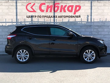 Nissan Qashqai, 2014г, передний привод, вариатор