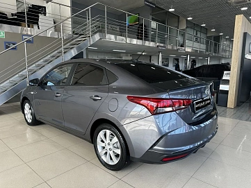 Hyundai Solaris, 2021г, передний привод, автомат