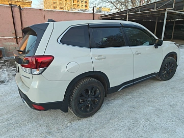 Subaru Forester, 2021г, полный привод, вариатор