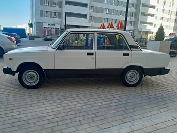 Lada (ВАЗ) 2107, 2011г, задний привод, механика