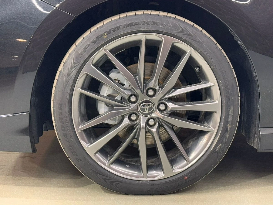 Toyota Camry, 2025г., передний привод, вариатор