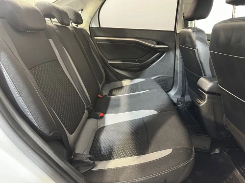 Lada (ВАЗ) Vesta, 2018г, передний привод, механика