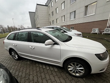 Skoda Superb, 2014г, передний привод, робот