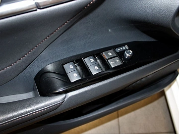 Toyota Camry, 2019г, передний привод, автомат