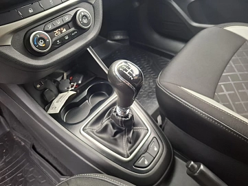 Lada (ВАЗ) , 2018г., передний привод, механика