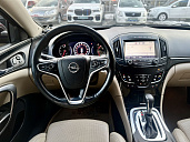 Opel Insignia, 2014г., передний привод, автомат