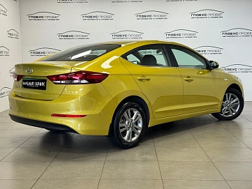 Hyundai Elantra, 2016г, передний привод, автомат