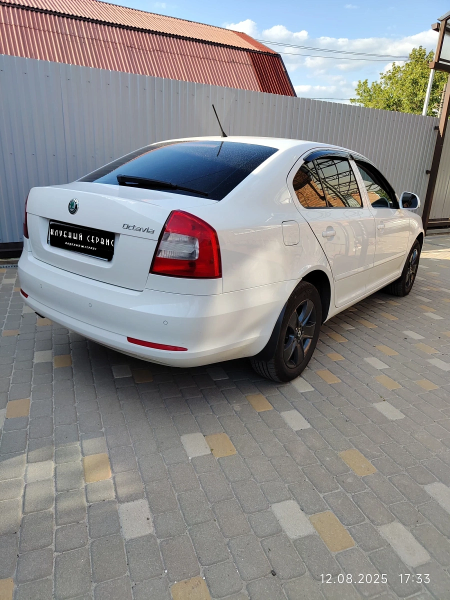 Skoda Octavia, 2012г., передний привод, автомат