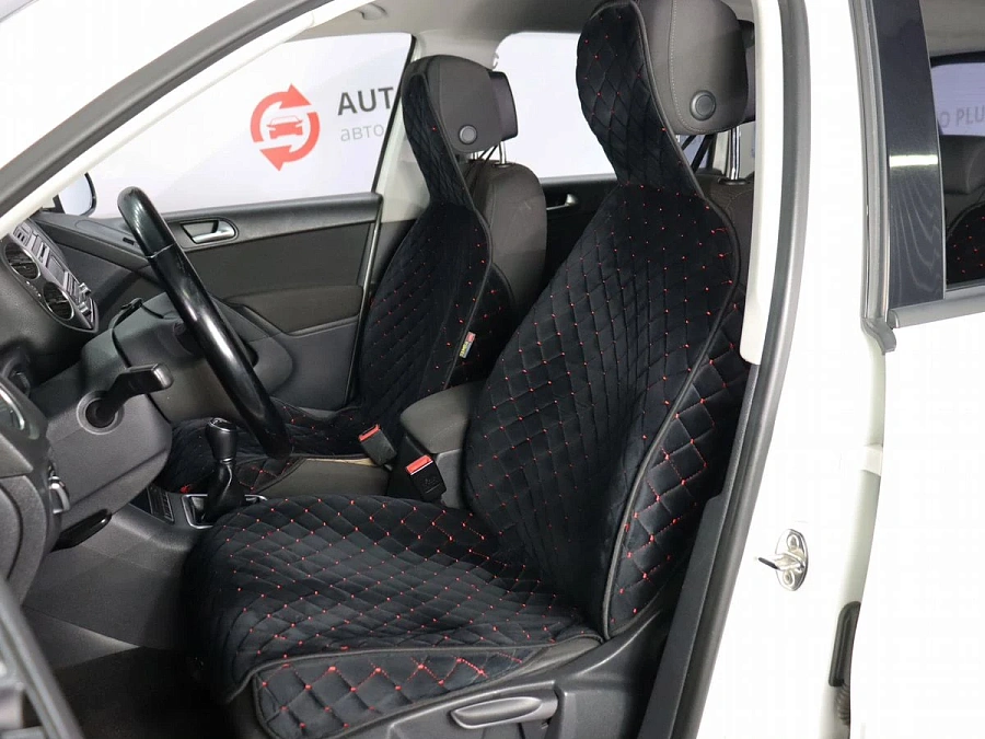 Volkswagen Tiguan, 2011г., полный привод, механика