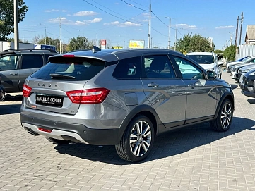 Lada (ВАЗ) Vesta, 2018г, передний привод, механика
