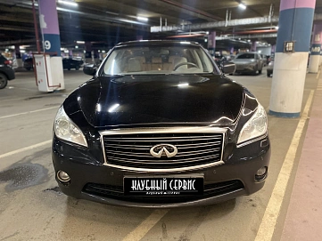 Infiniti M, 2012г, полный привод, автомат